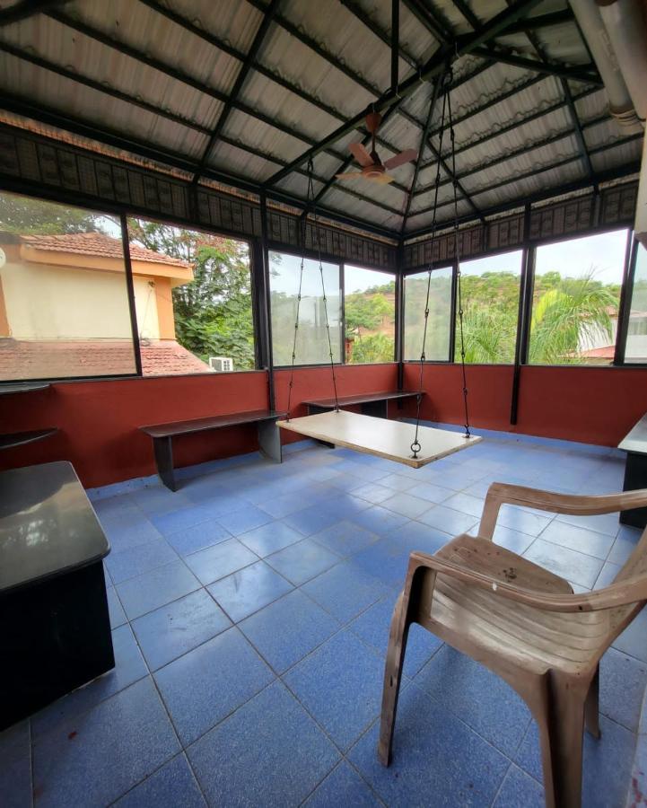The Perfect Stays- Lal Mahal Villa With Disco Pool Lonavala Extérieur photo