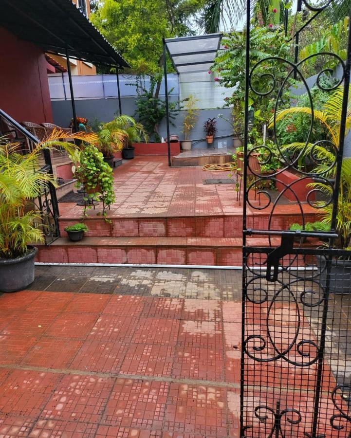 The Perfect Stays- Lal Mahal Villa With Disco Pool Lonavala Extérieur photo
